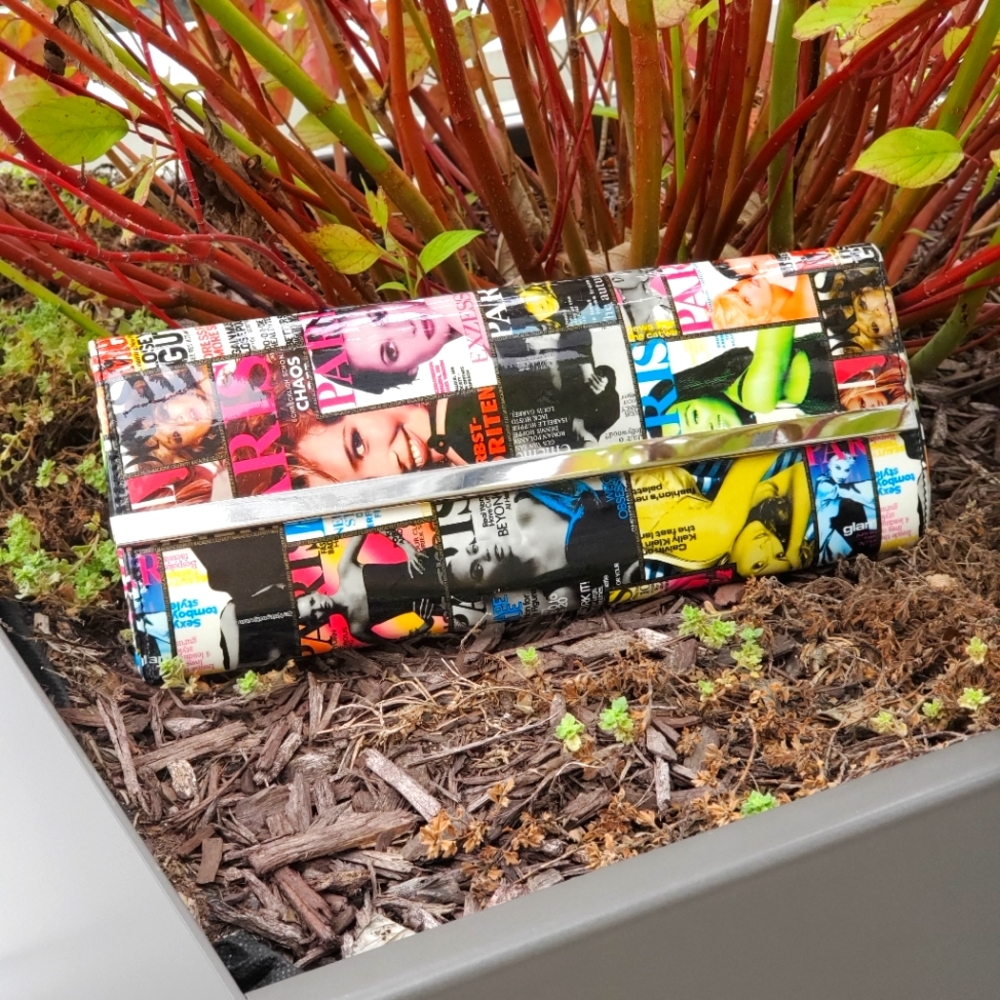 📸 Magazine inspired clutch